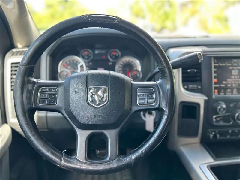 RAM 3500 SLT Crew Cab LWB 2WD DRW 2014