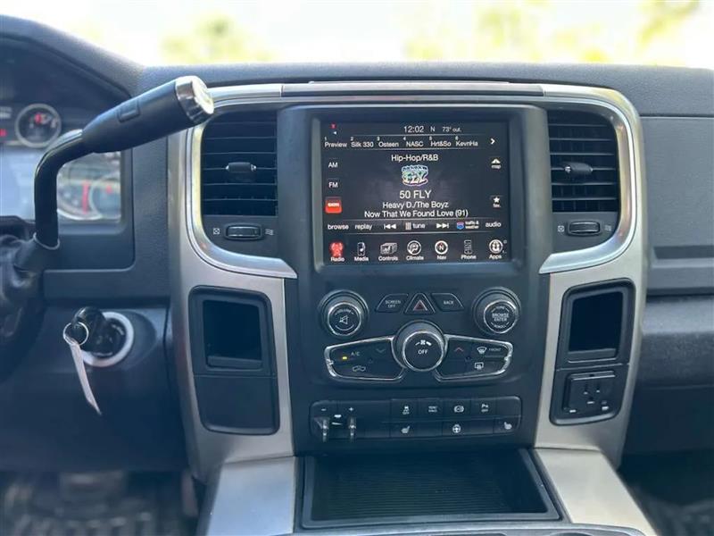 RAM 3500 SLT Crew Cab LWB 2WD DRW 2014