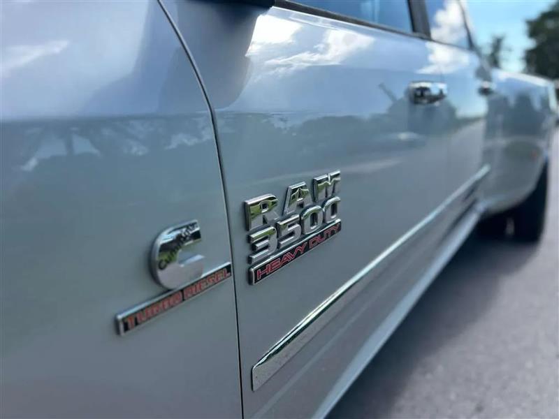 RAM 3500 SLT Crew Cab LWB 2WD DRW 2014