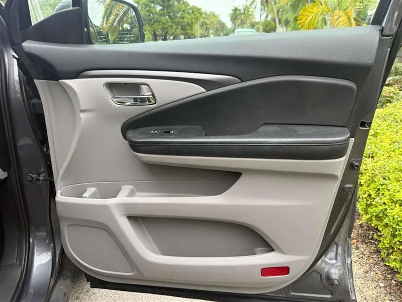 Honda Pilot LX 2WD 2016