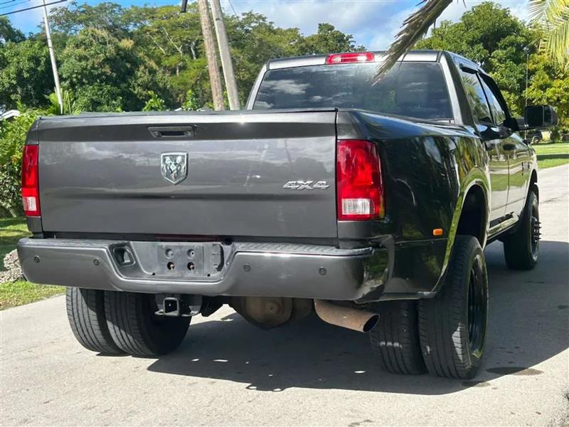 RAM 3500 ST Crew Cab LWB 4WD DRW 2014