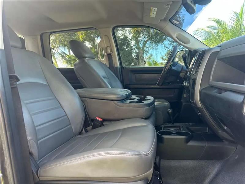 RAM 3500 ST Crew Cab LWB 4WD DRW 2014