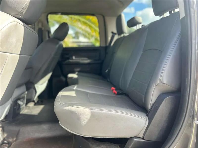 RAM 3500 ST Crew Cab LWB 4WD DRW 2014