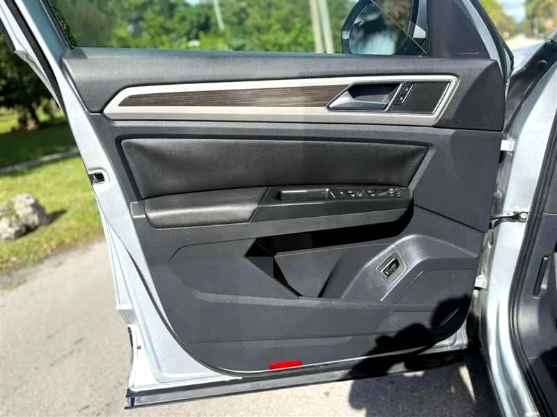 Volkswagen Atlas V6 SE w/Technology 2019