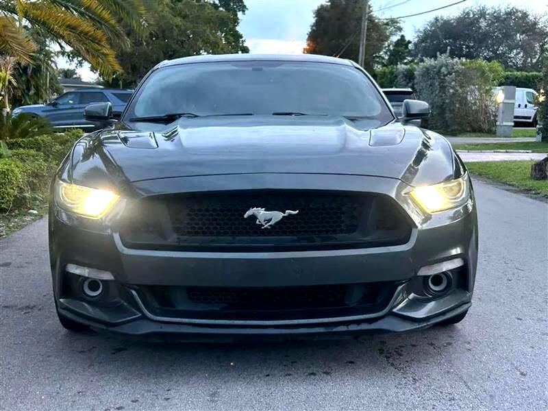 Ford Mustang GT Premium Coupe 2016