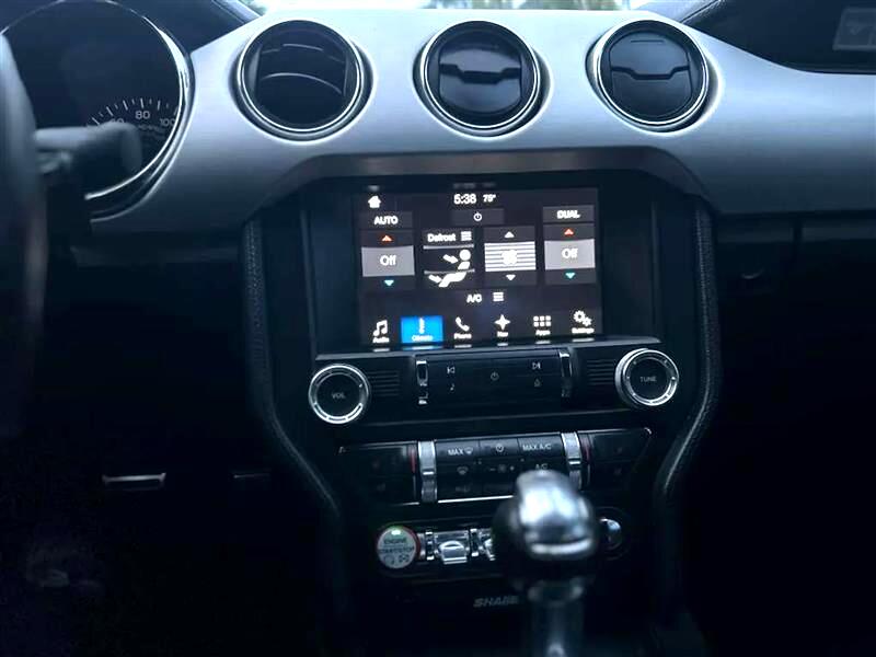 Ford Mustang GT Premium Coupe 2016