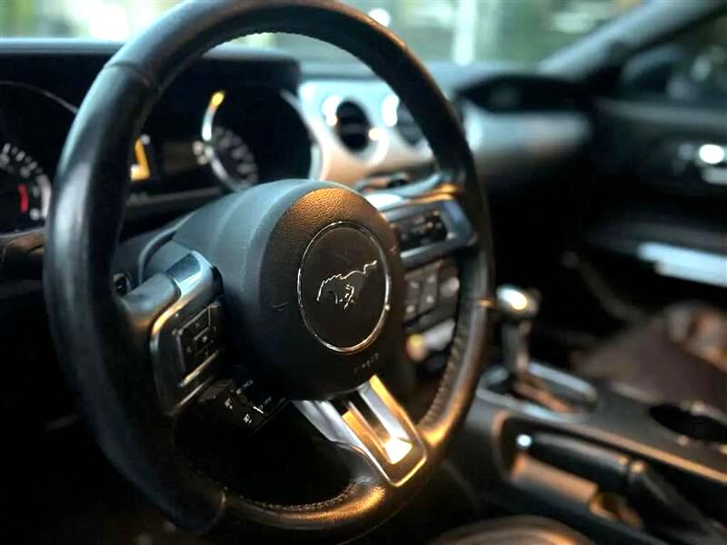 Ford Mustang GT Premium Coupe 2016