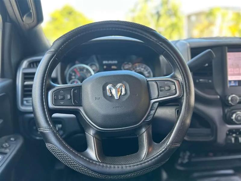 RAM 3500 Tradesman Crew Cab 4WD DRW 2023