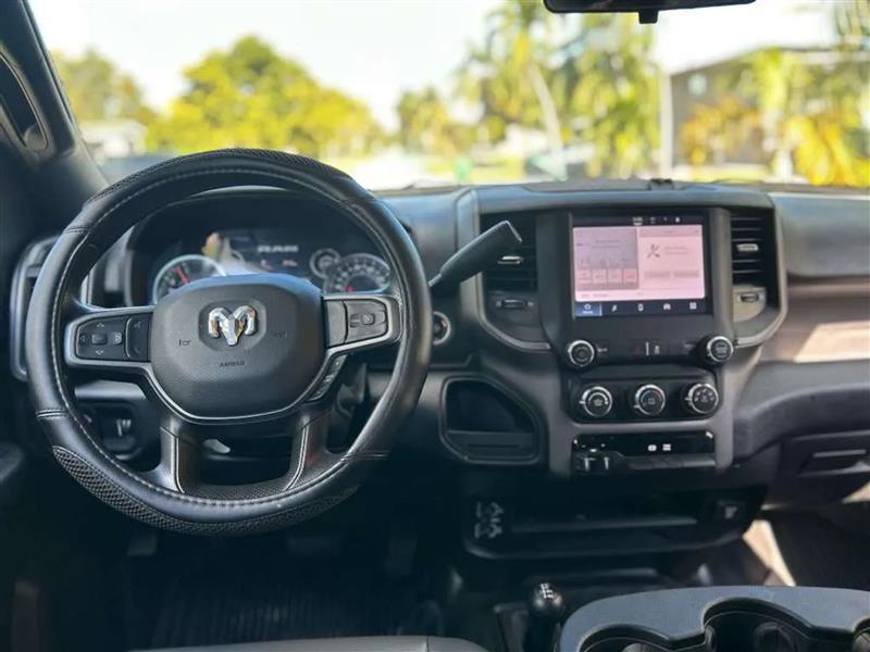 RAM 3500 Tradesman Crew Cab 4WD DRW 2023