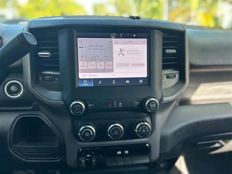 RAM 3500 Tradesman Crew Cab 4WD DRW 2023