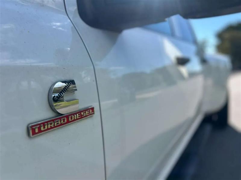 RAM 3500 Tradesman Crew Cab 4WD DRW 2023