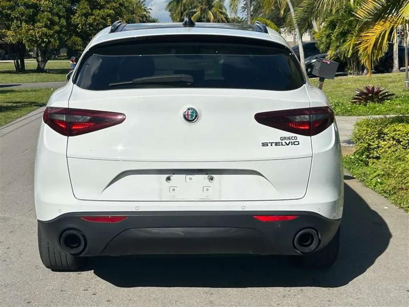 Alfa Romeo Stelvio Sprint 2022