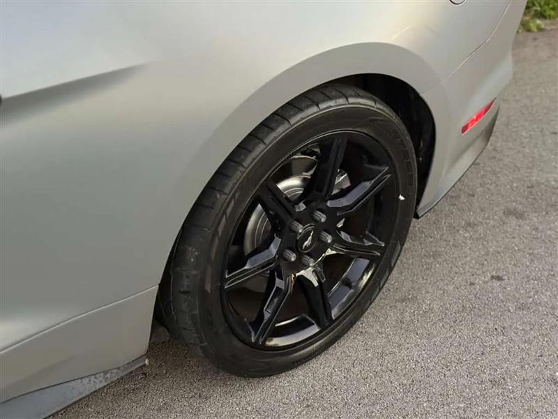 Ford Mustang GT Premium Coupe 2016