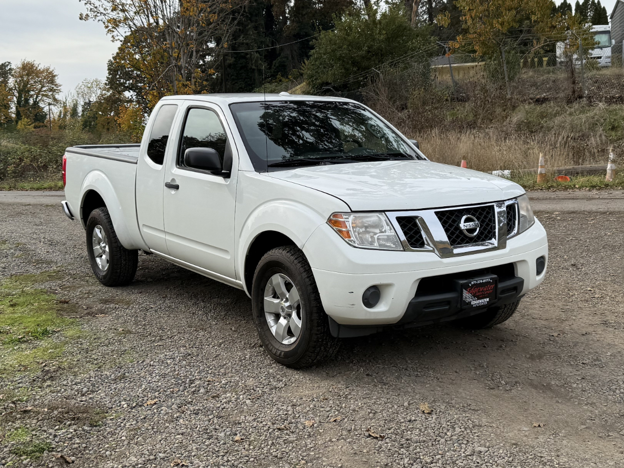 Nissan Frontier SV King Cab 4X4 V6 2013