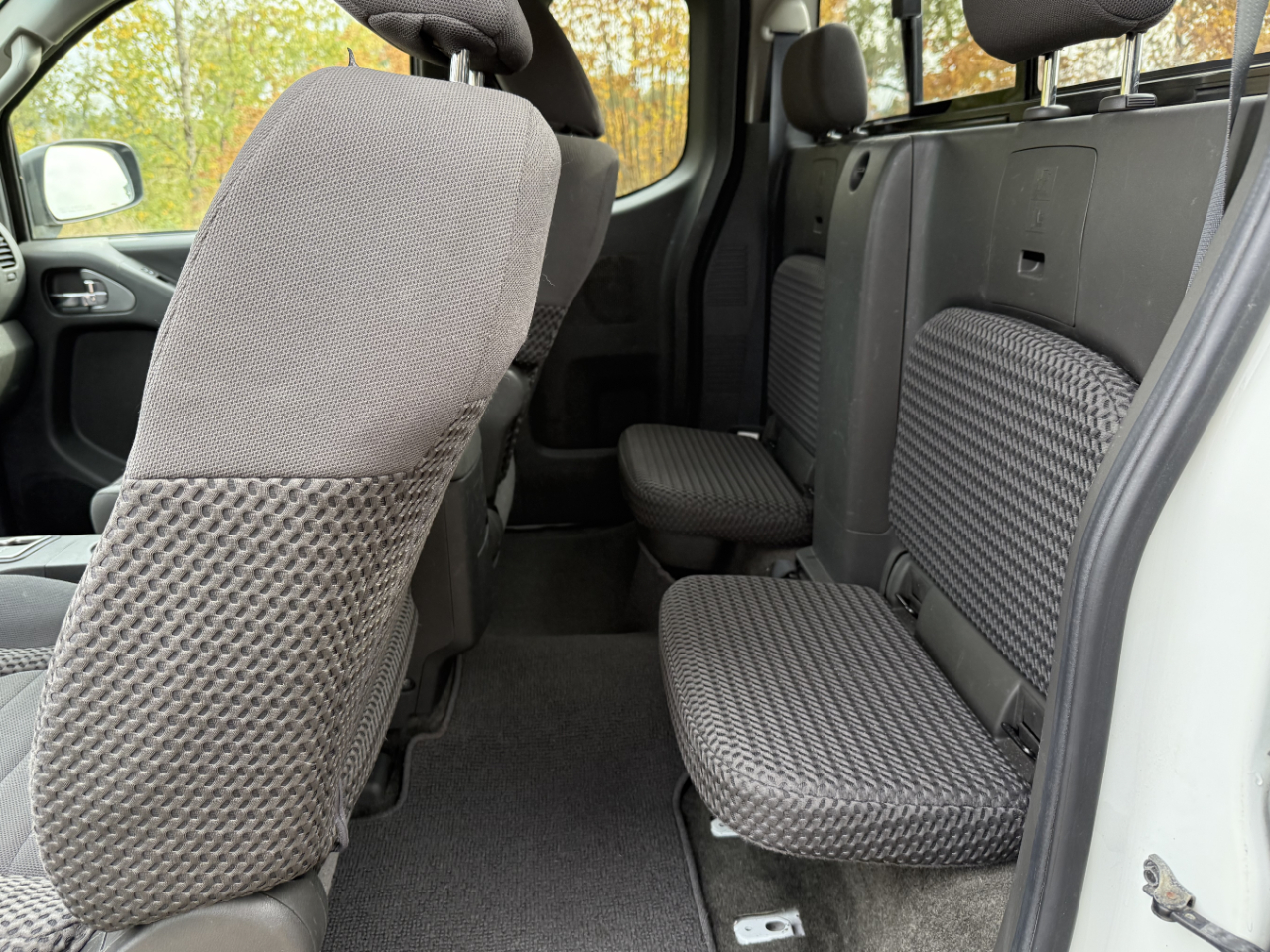 Nissan Frontier SV King Cab 4X4 V6 2013