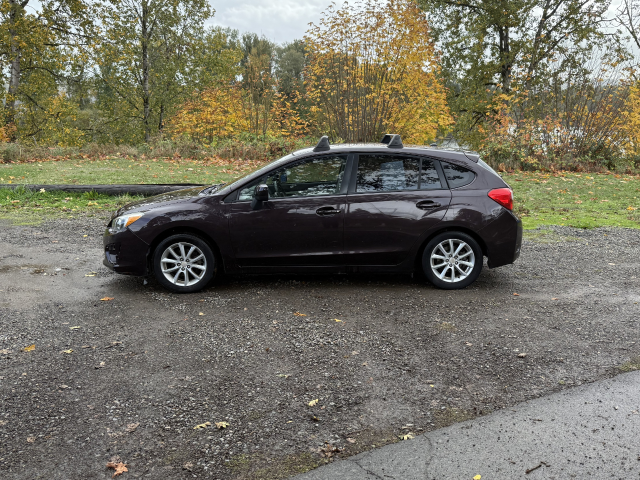 Subaru Impreza 2.0i Premium 5-Door 2013