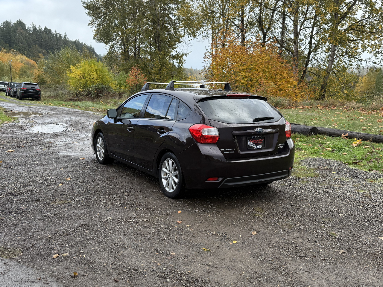 Subaru Impreza 2.0i Premium 5-Door 2013