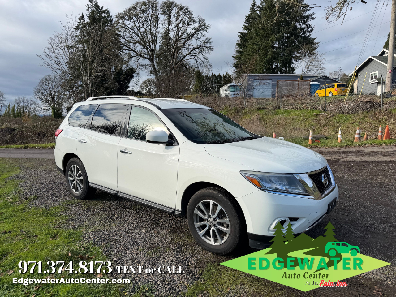 2016 Nissan Pathfinder S 4D SUV 4WD