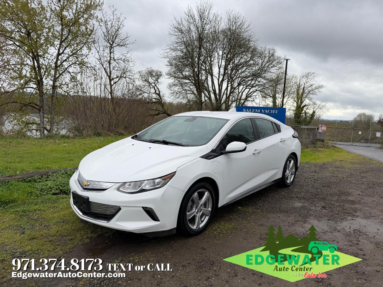 2017 Chevrolet Volt LT 4D Hatchback