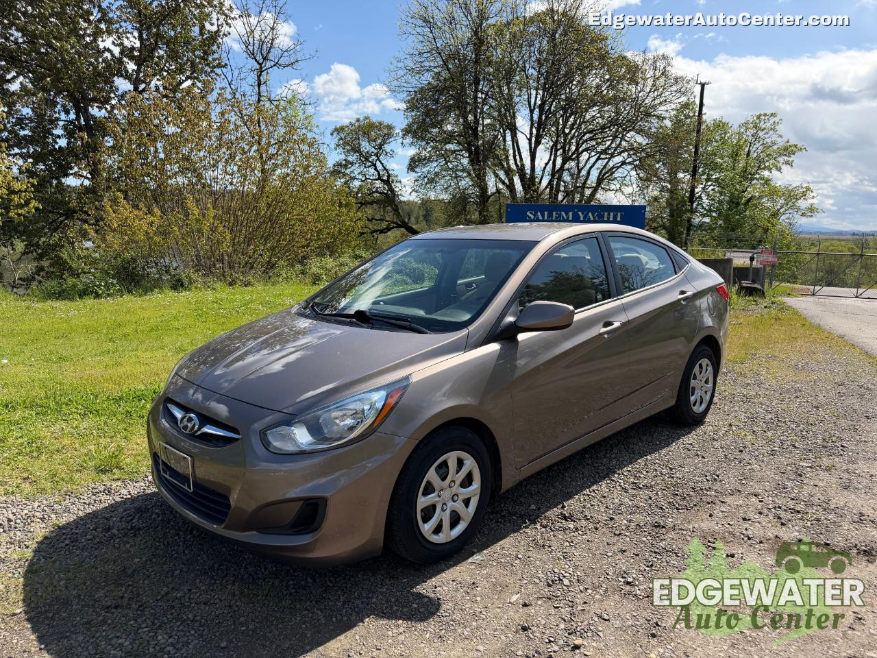 2014 Hyundai Accent GLS 4-Door 6-Speed Automatic's photo