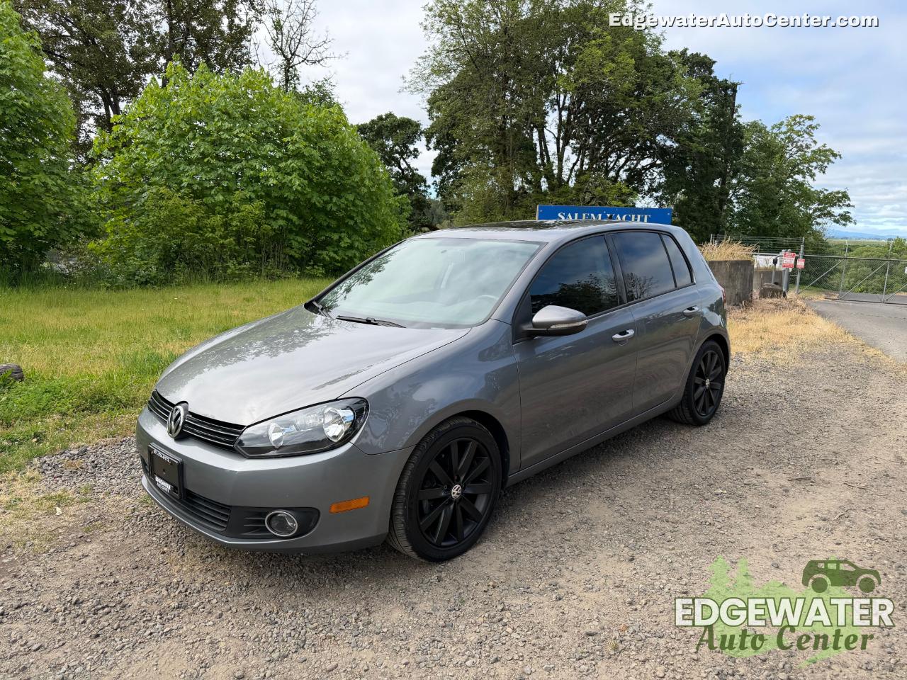 2011 Volkswagen Golf 2.0L 4-Door TDI