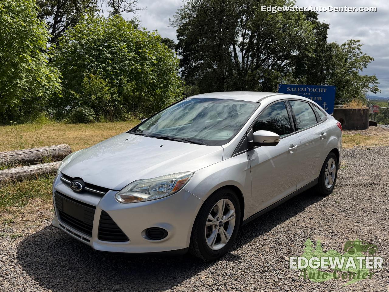 2014 Ford Focus Sedan SE's photo