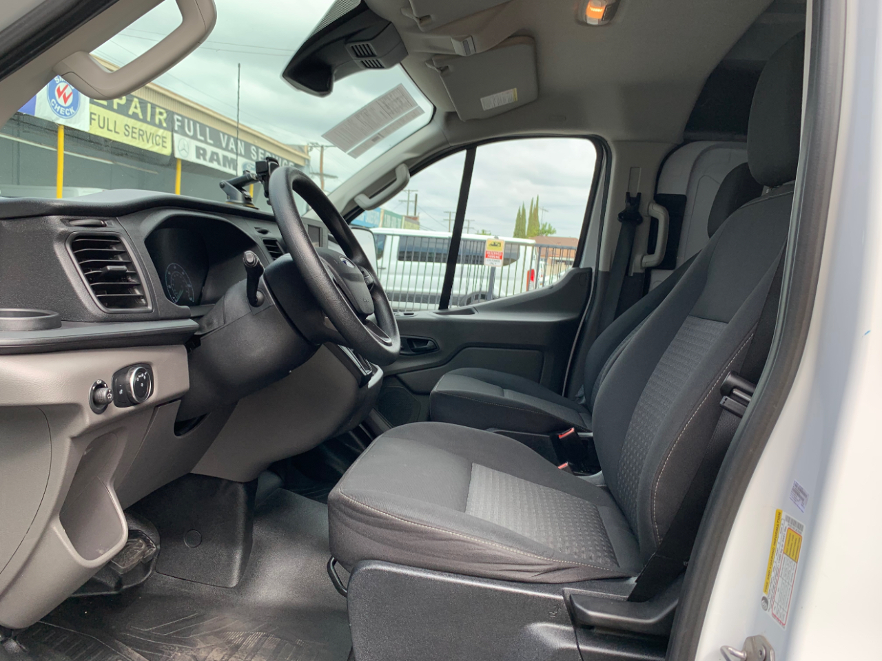 2020 Ford Transit Cargo Van photo 24