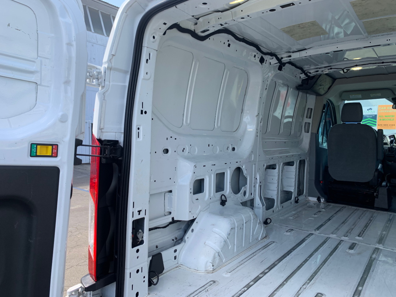 2017 Ford Transit Van photo 15