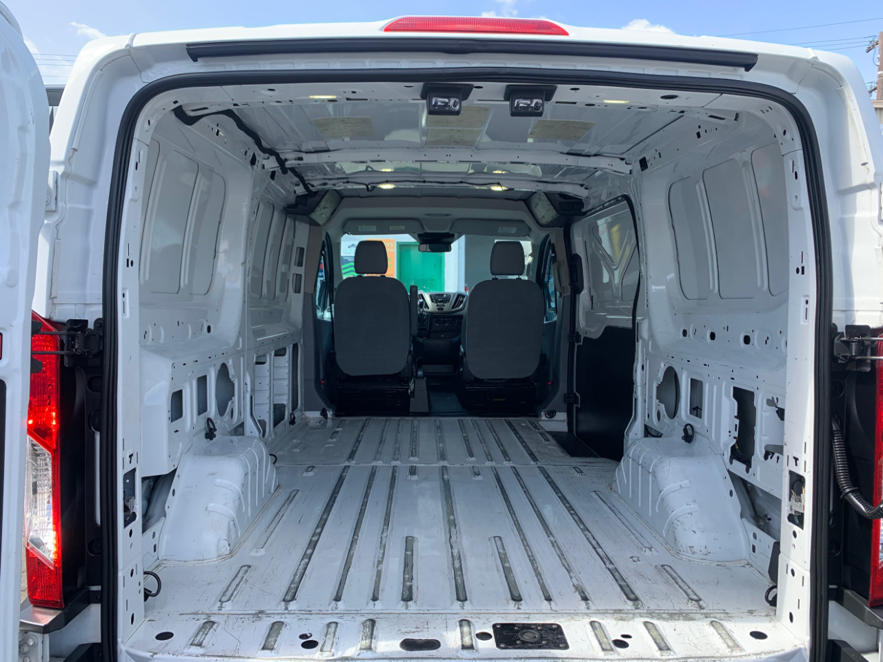 2017 Ford Transit Van photo 12