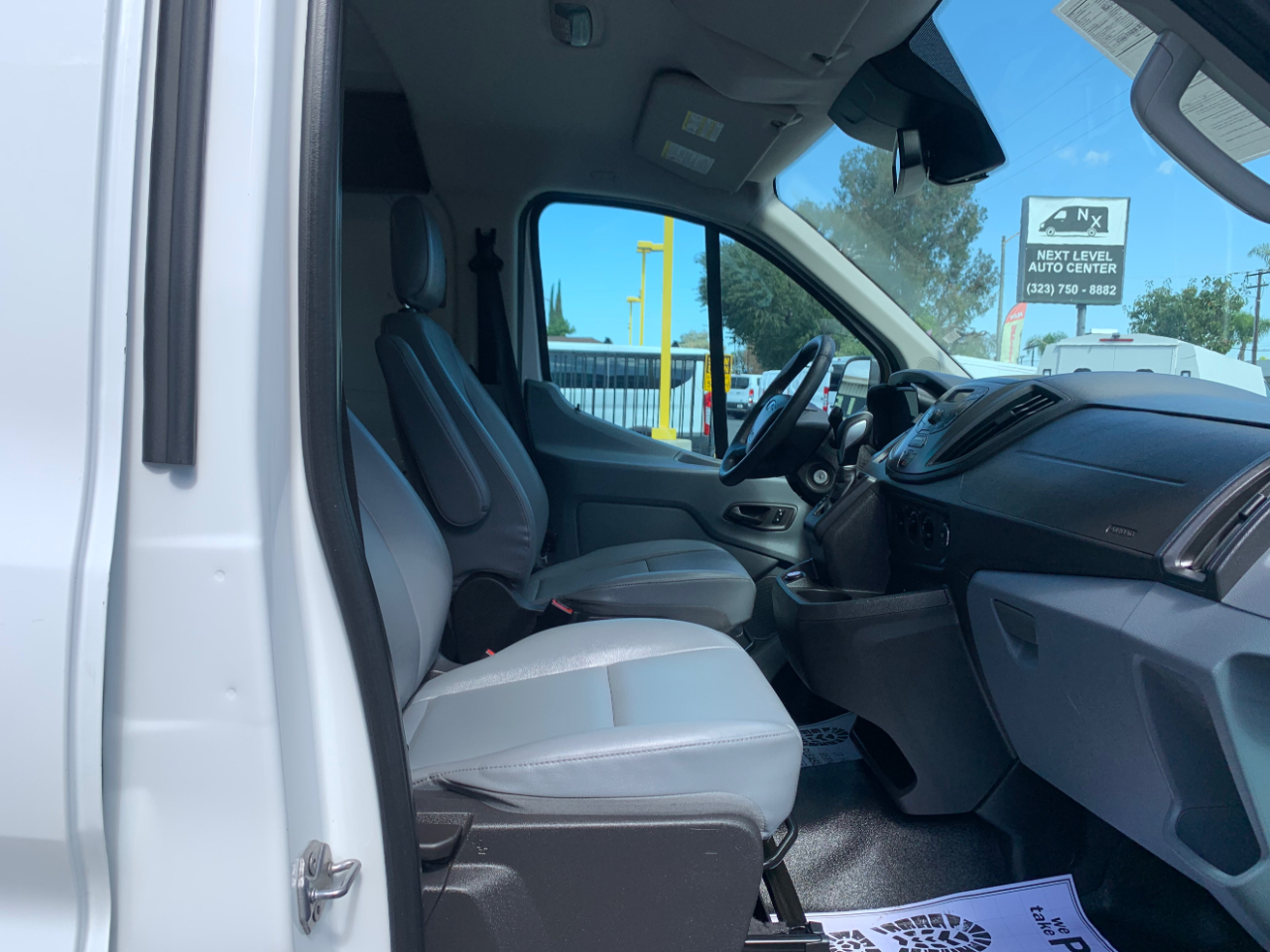 2017 Ford Transit Van photo 32