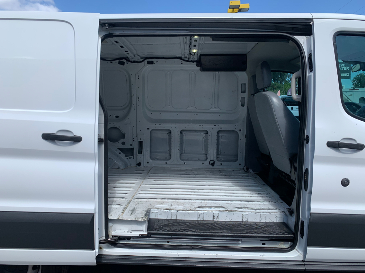 2017 Ford Transit Van photo 17