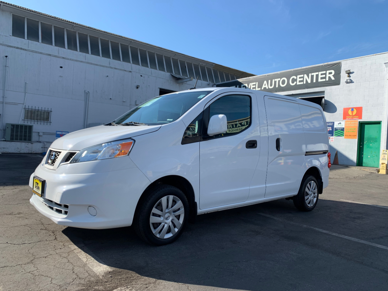 2021 Nissan NV200 SV photo 3