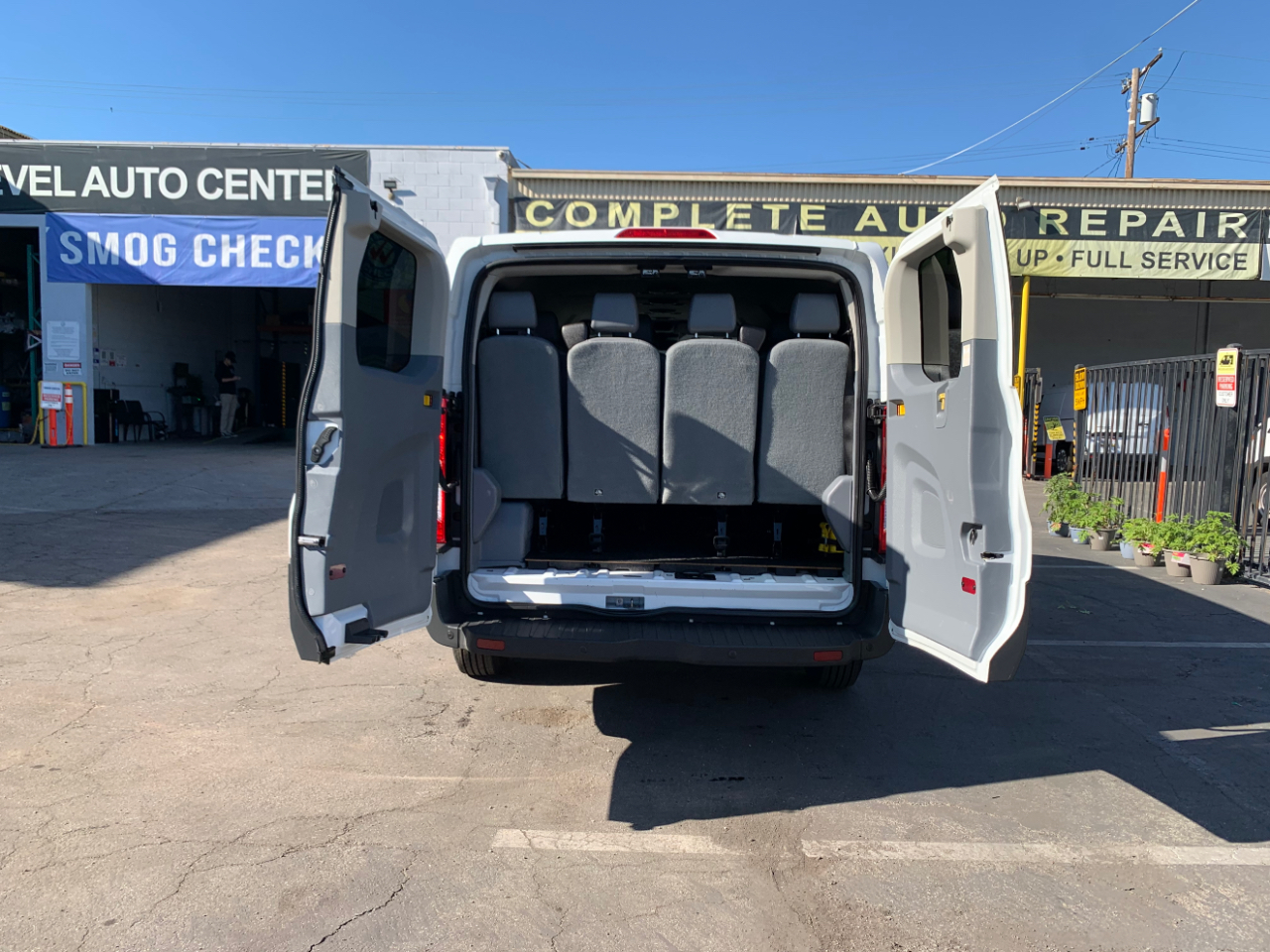 Ford Transit Passenger Wagon T-350 148" Low Roof XL Sliding RH Dr 2018