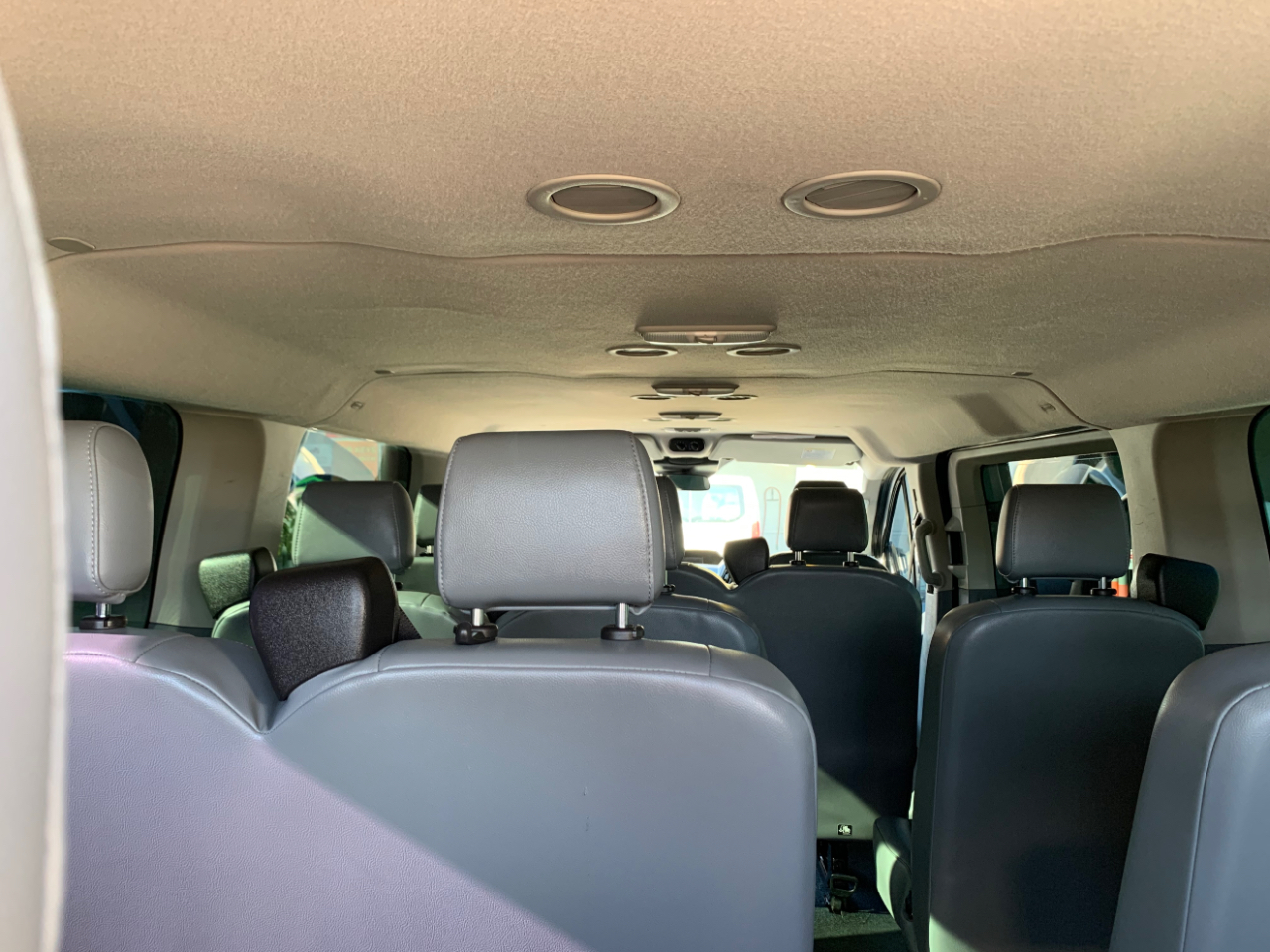 Ford Transit Passenger Wagon T-350 148" Low Roof XL Sliding RH Dr 2018