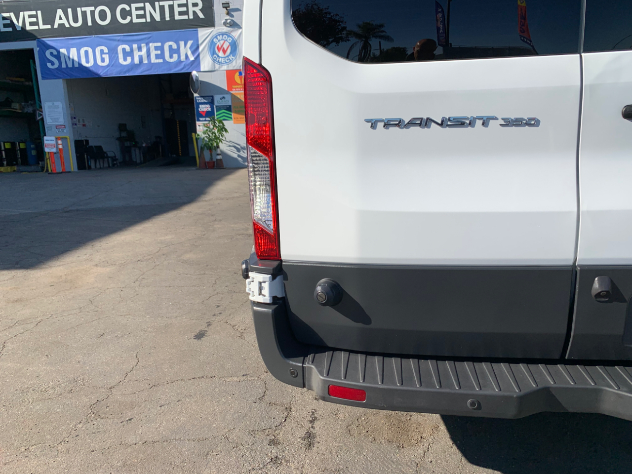 Ford Transit Passenger Wagon T-350 148" Low Roof XL Sliding RH Dr 2018