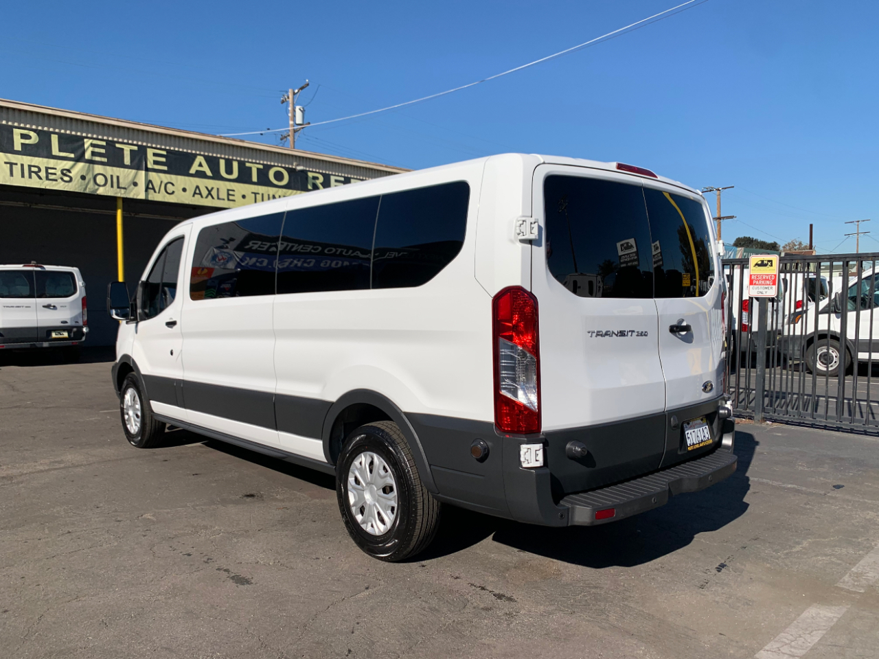 Ford Transit Passenger Wagon T-350 148" Low Roof XL Sliding RH Dr 2018