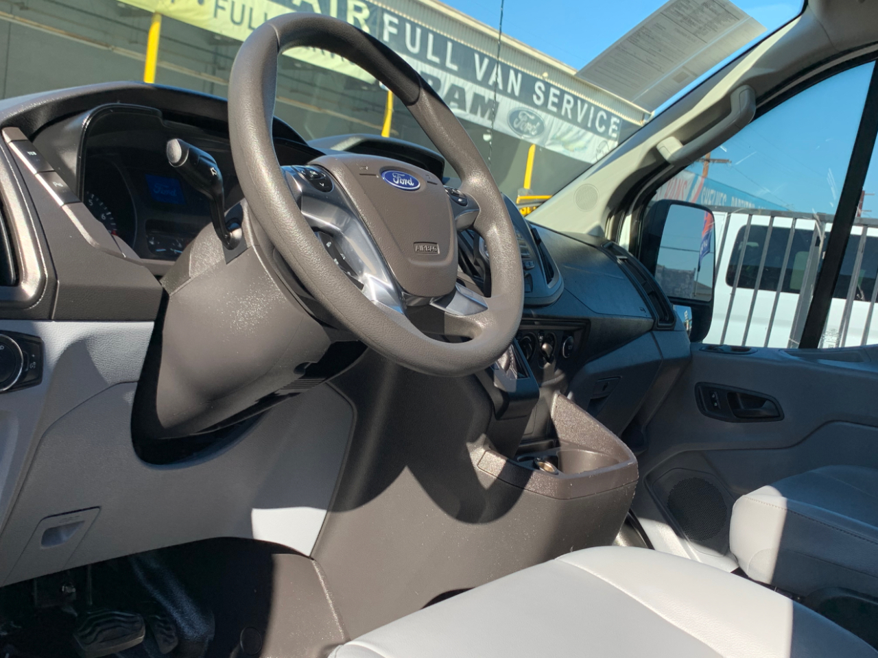 Ford Transit Passenger Wagon T-350 148" Low Roof XL Sliding RH Dr 2018