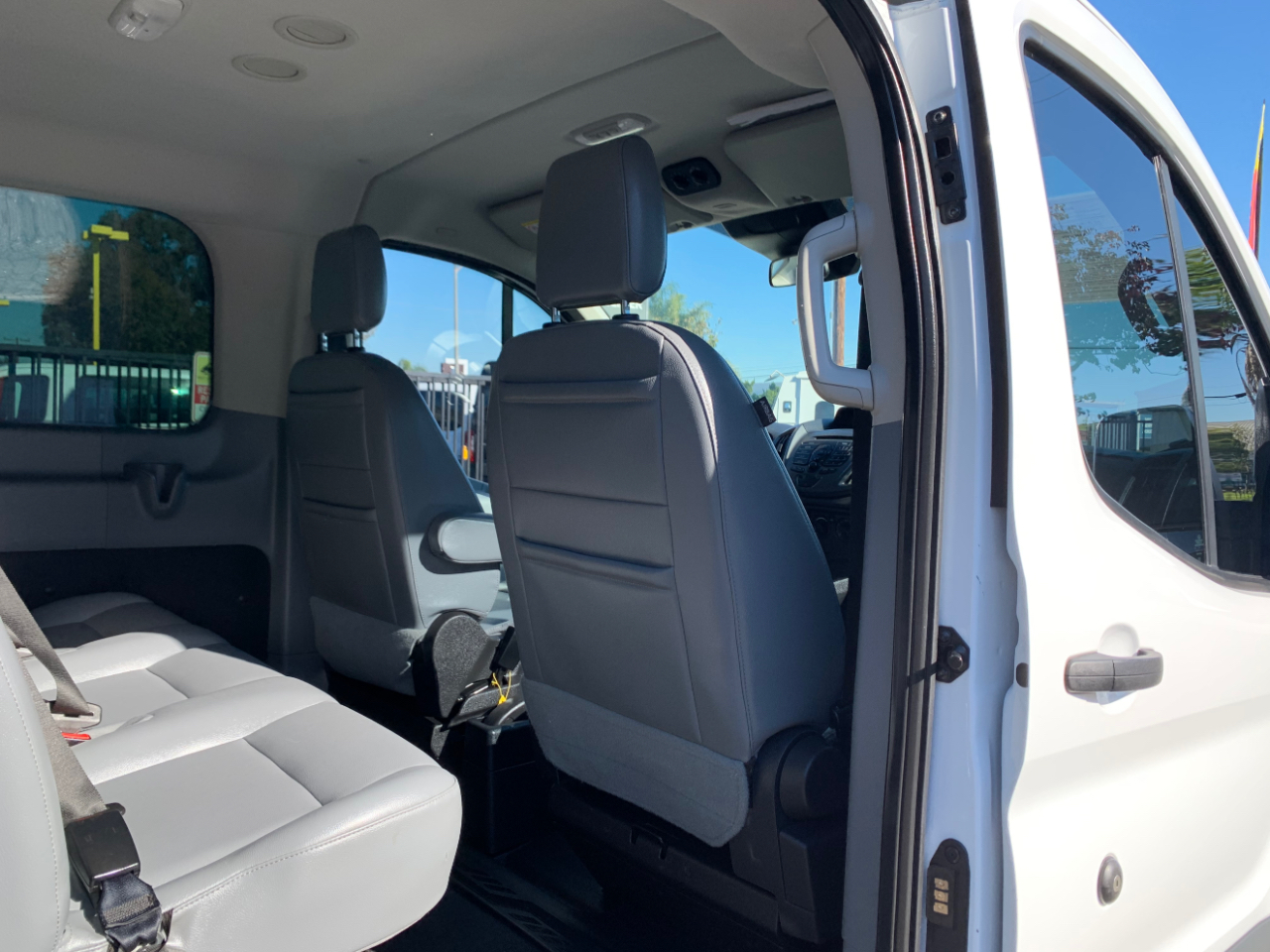 Ford Transit Passenger Wagon T-350 148" Low Roof XL Sliding RH Dr 2018