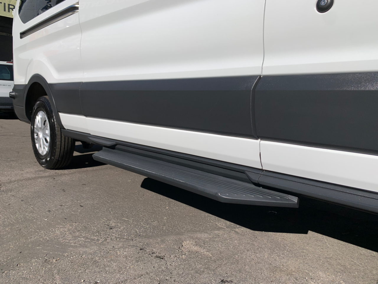 Ford Transit Passenger Wagon T-350 148" Low Roof XL Sliding RH Dr 2018