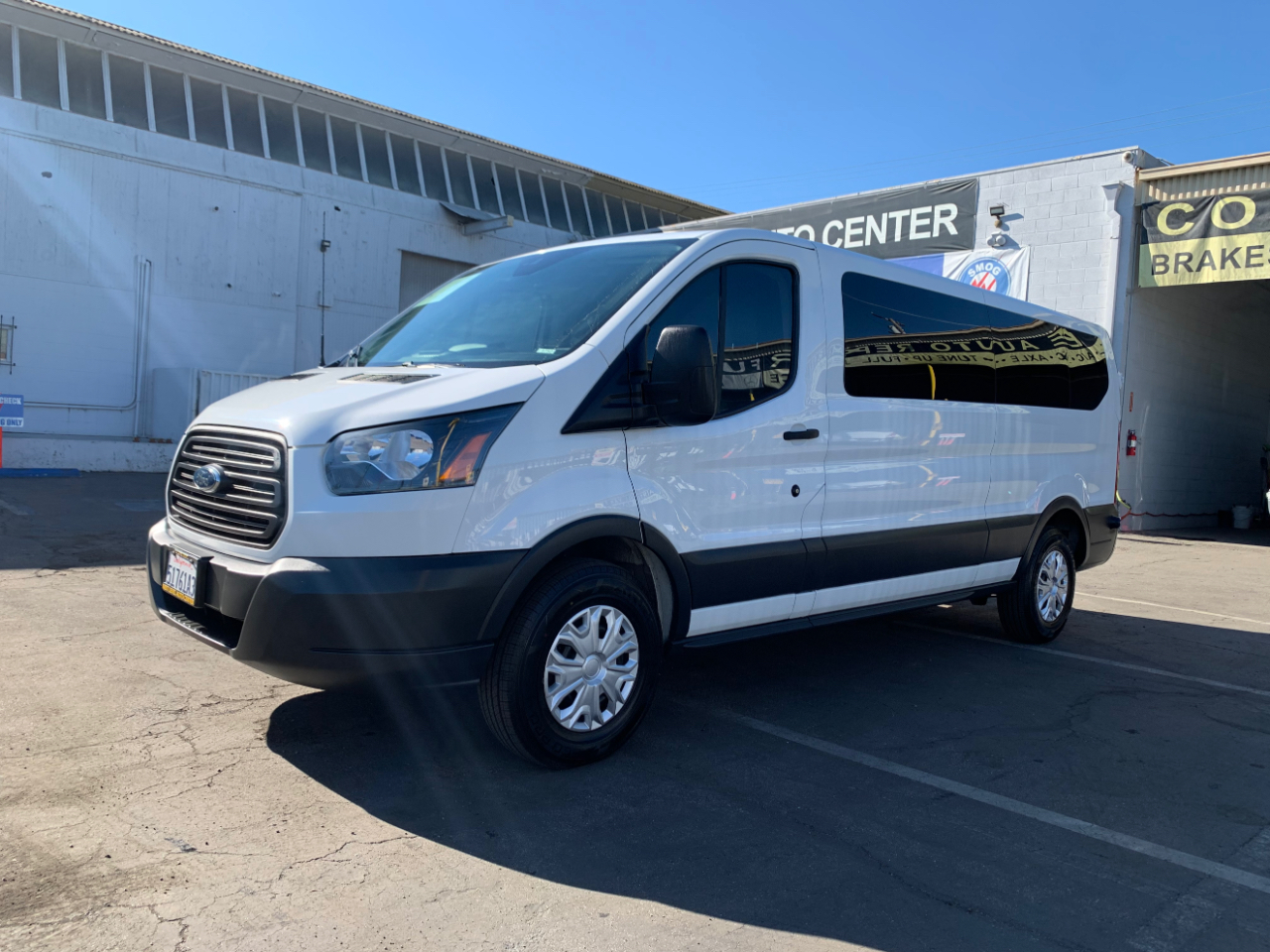 Ford Transit Passenger Wagon T-350 148" Low Roof XL Sliding RH Dr 2018