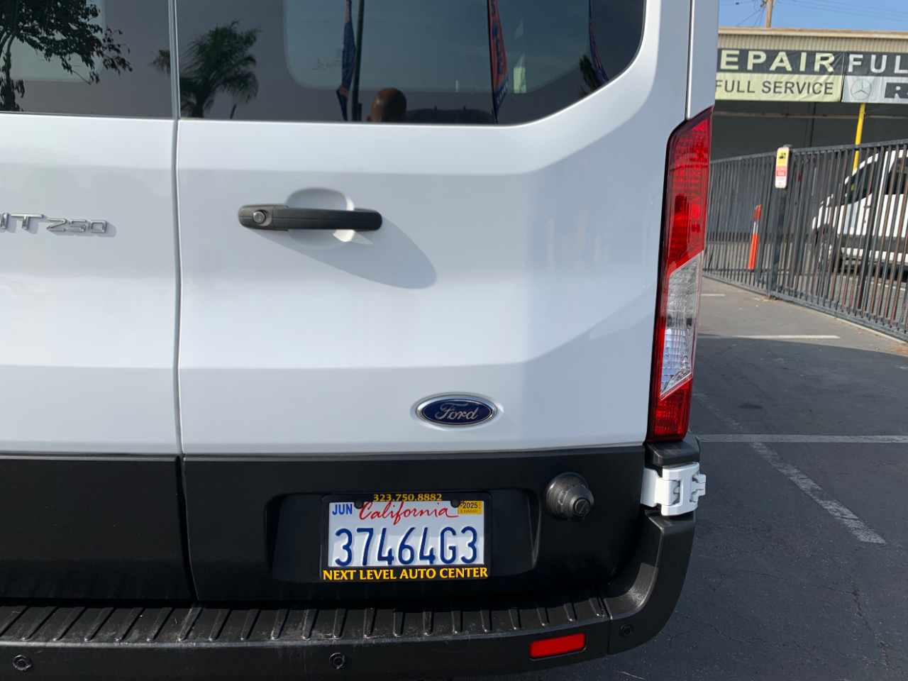 Ford Transit Cargo Van T-250 148" Med Rf 9070 GVWR RWD 2020