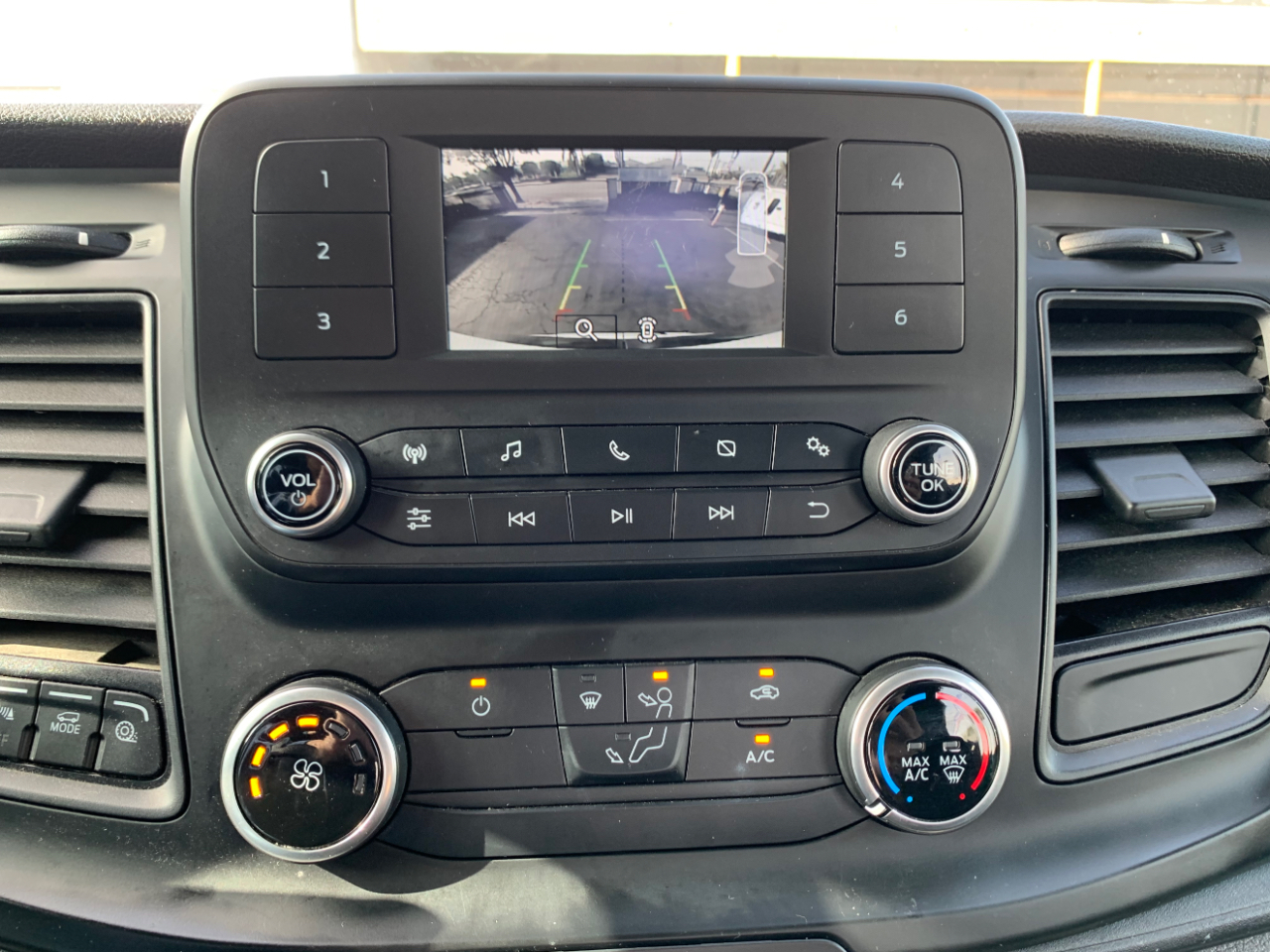 Ford Transit Cargo Van T-250 148" Med Rf 9070 GVWR RWD 2020