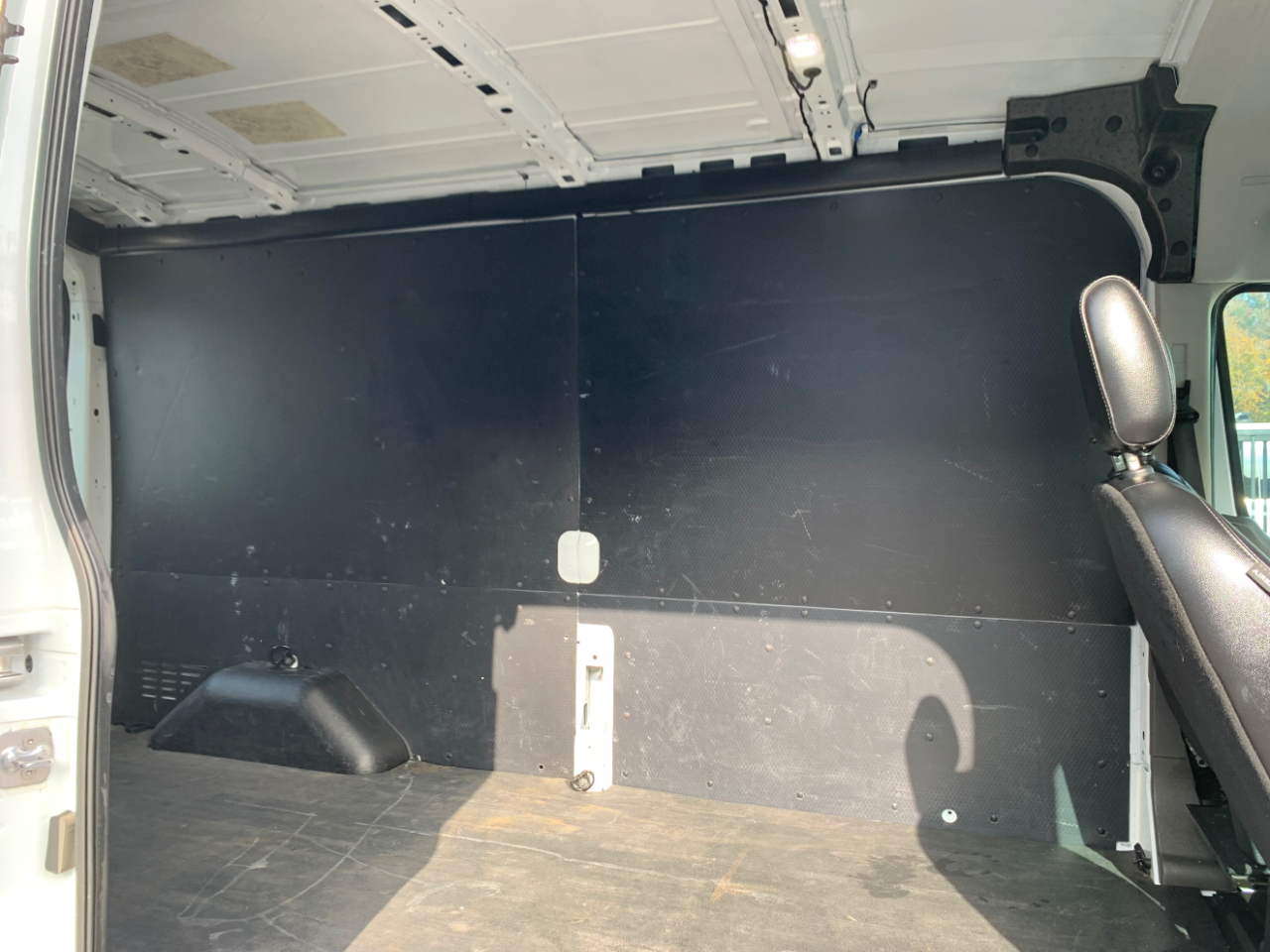 Ford Transit Cargo Van T-250 148" Med Rf 9070 GVWR RWD 2020