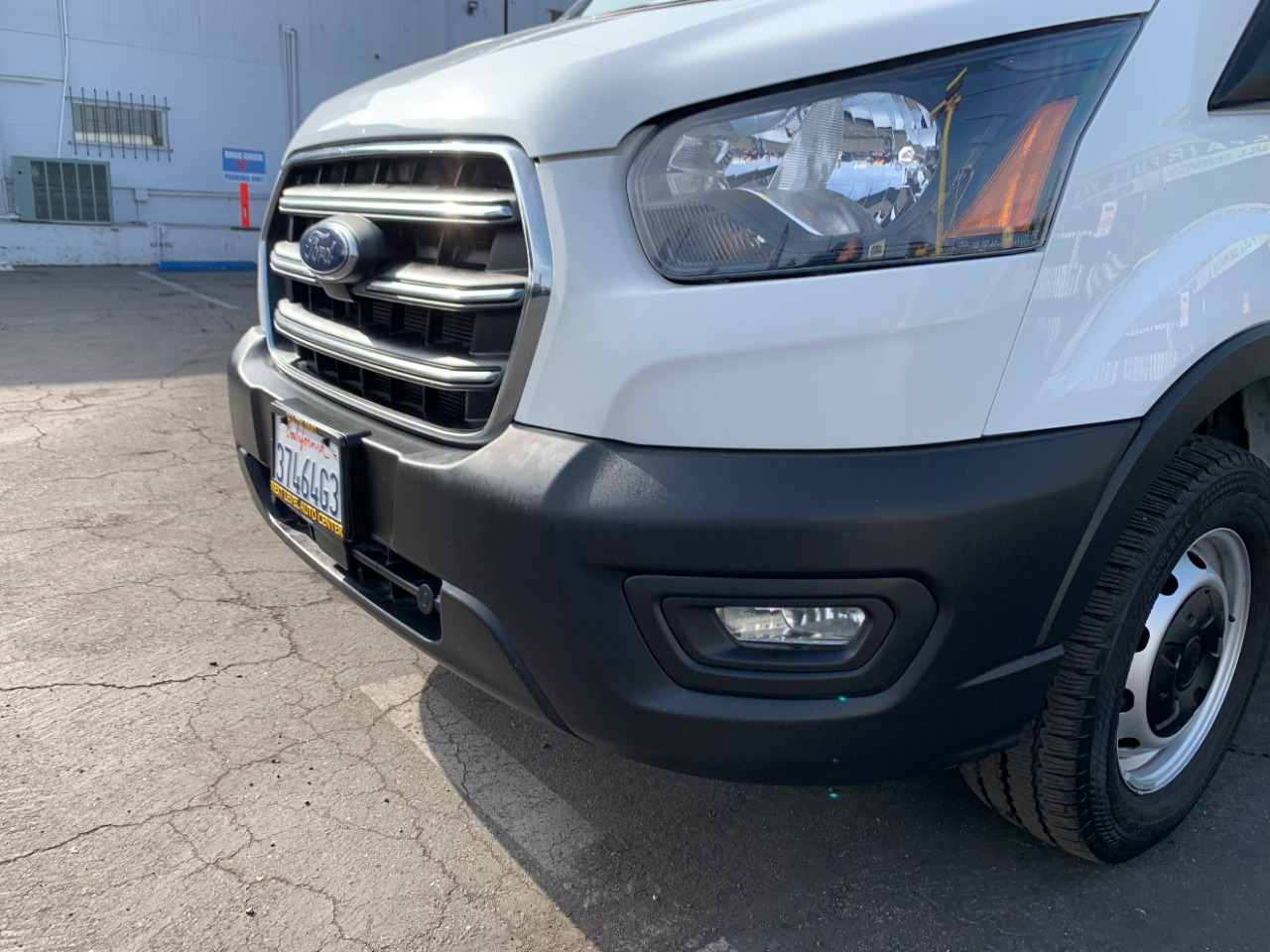 Ford Transit Cargo Van T-250 148" Med Rf 9070 GVWR RWD 2020