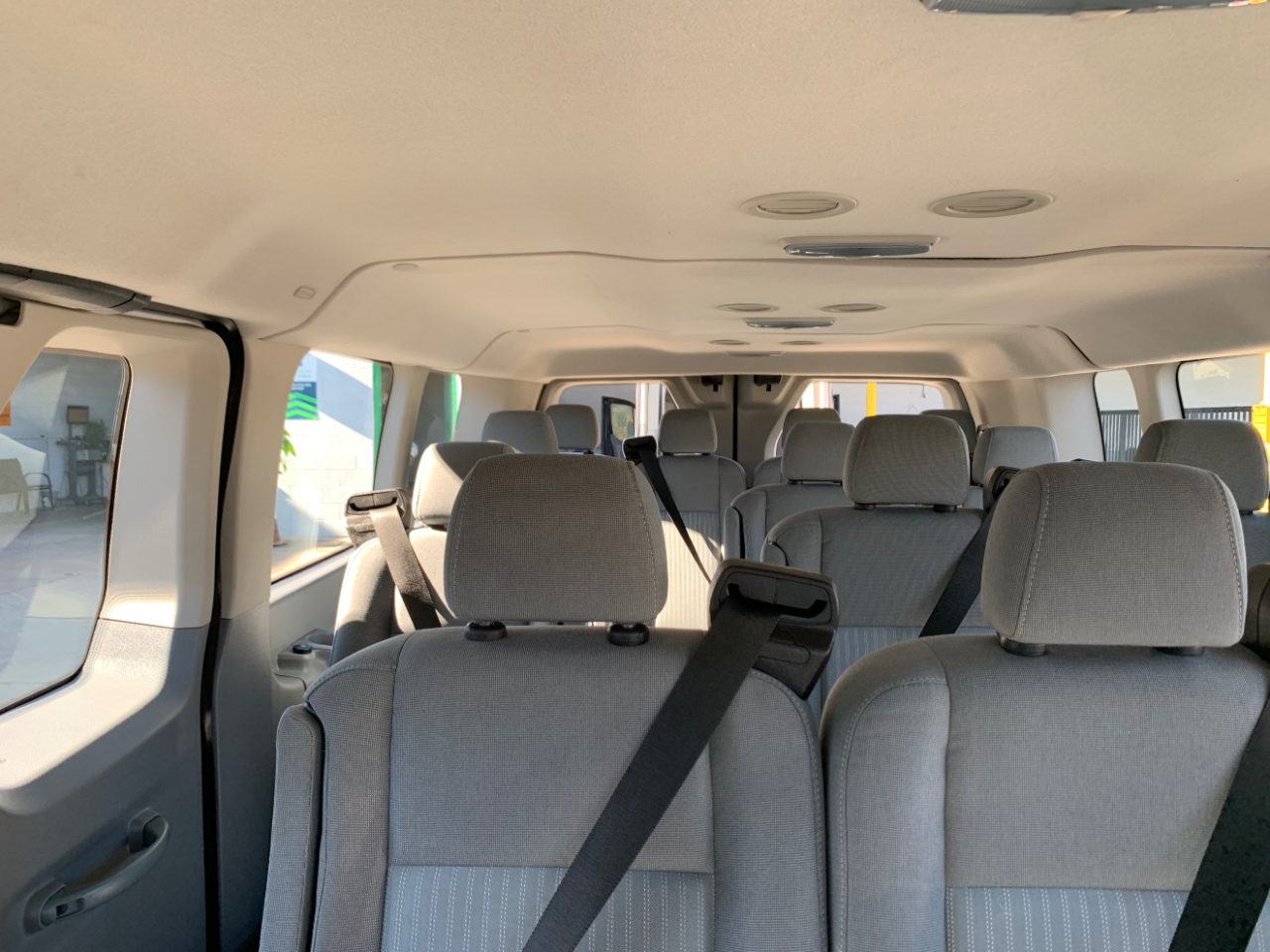 Ford Transit Wagon T-350 148" Low Roof XLT Swing-Out RH Dr 2015