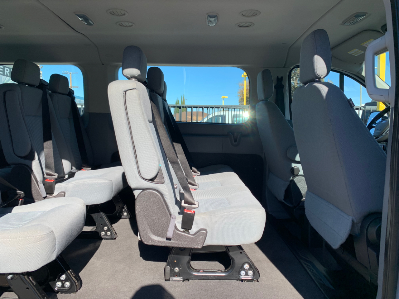 Ford Transit Wagon T-350 148" Low Roof XLT Swing-Out RH Dr 2015