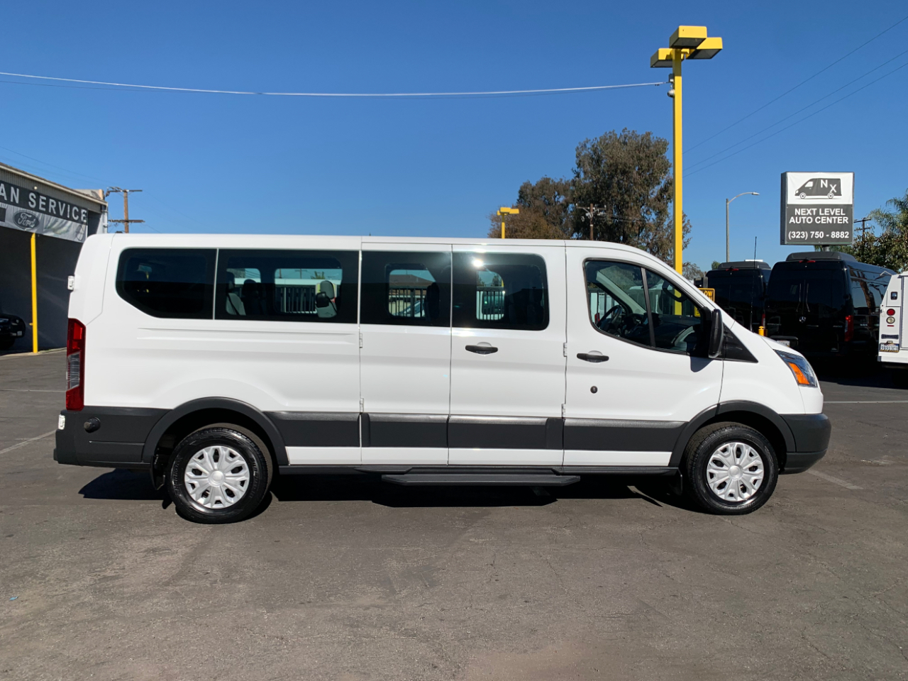 Ford Transit Wagon T-350 148" Low Roof XLT Swing-Out RH Dr 2015