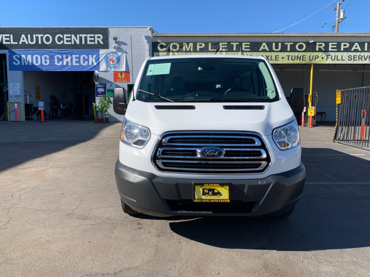 Ford Transit Wagon T-350 148" Low Roof XLT Swing-Out RH Dr 2015