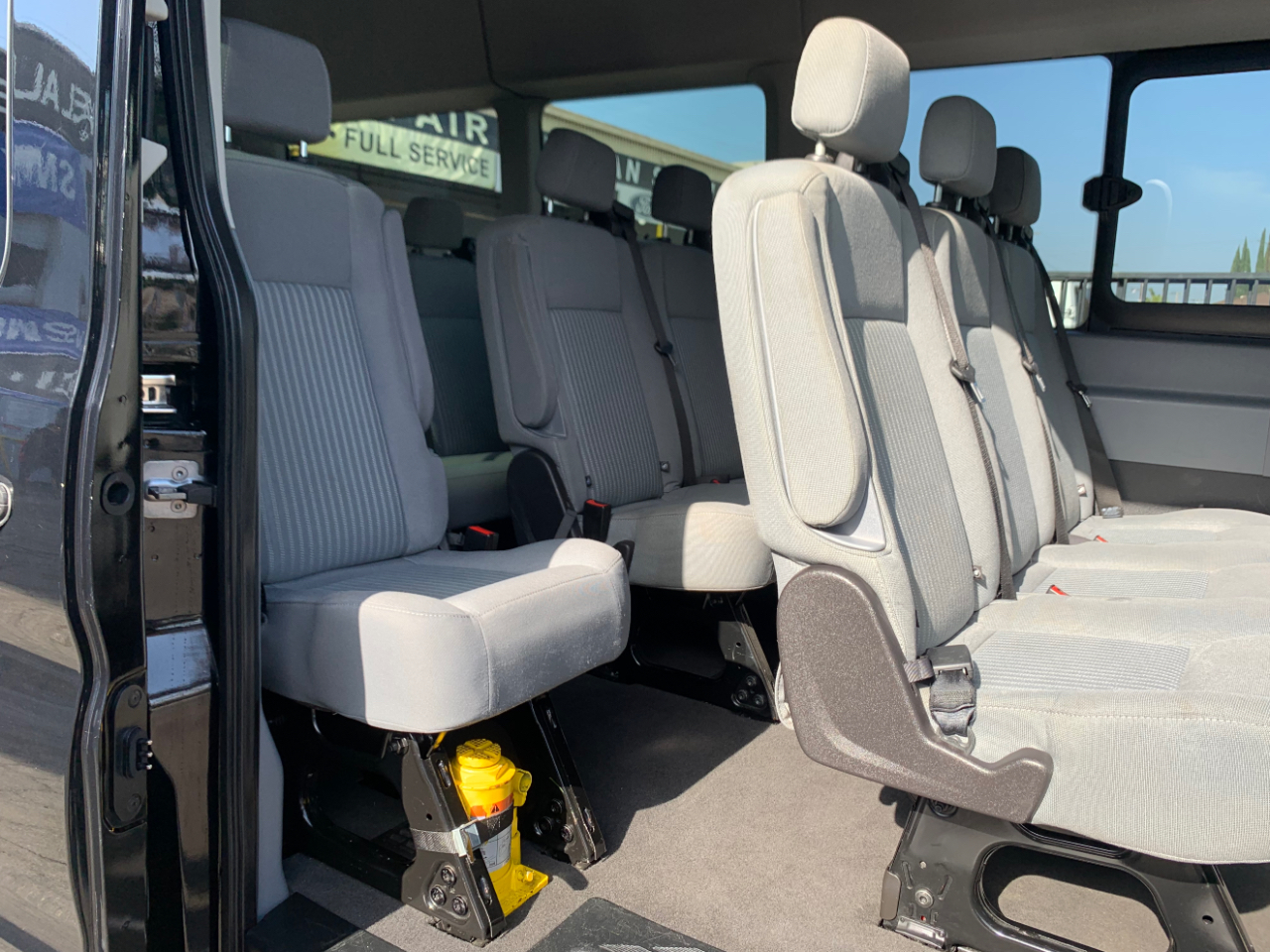 Ford Transit Wagon T-350 148" EL High Roof XLT Sliding RH Dr DRW 2017