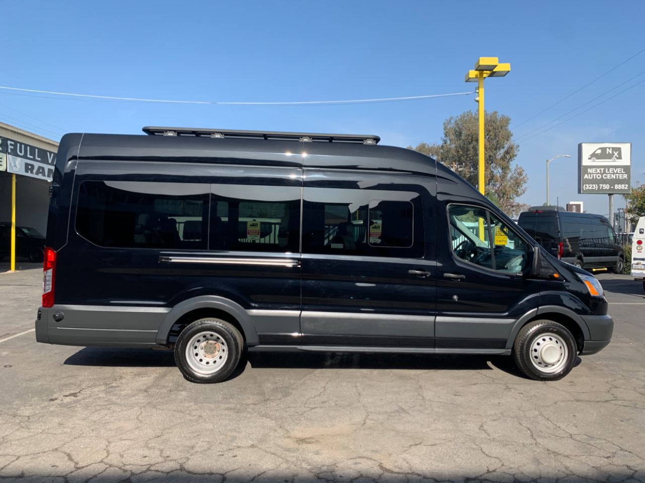 Ford Transit Wagon T-350 148" EL High Roof XLT Sliding RH Dr DRW 2017